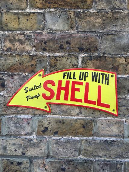Large shell arrow plaque