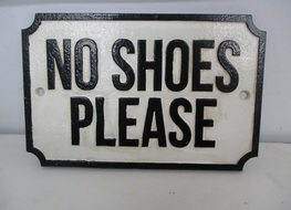 no shoes please sign