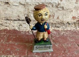 Silver King golf ball figure