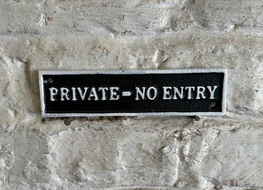 Private No Entry sign