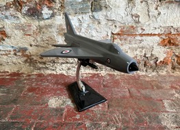 model Lightning jet