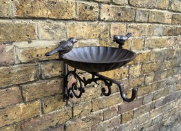 wall mount bird bath